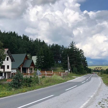 Kuca U Borju - House In Pines Lägenhet Žabljak Exteriör bild