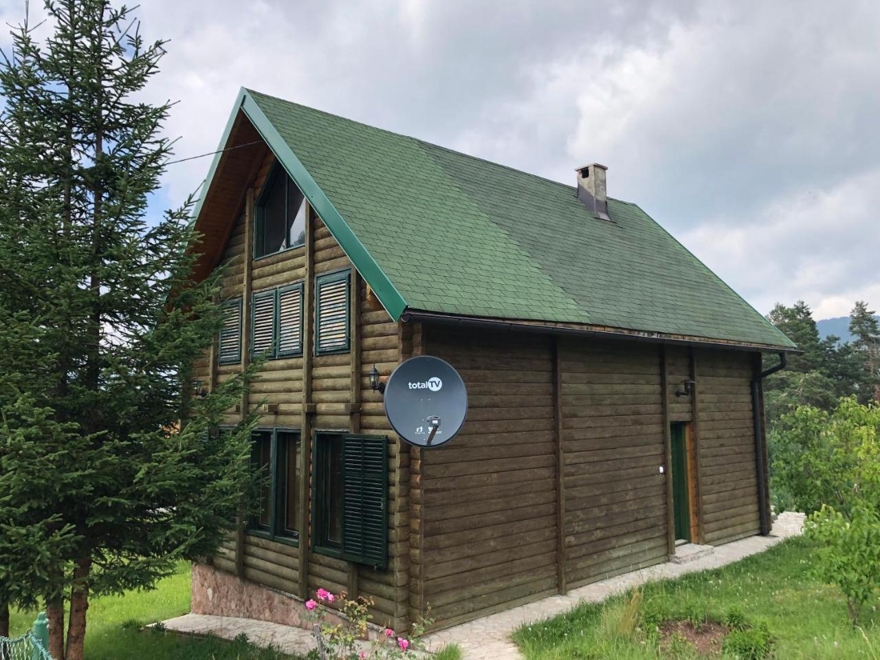 Kuca U Borju - House In Pines Lägenhet Žabljak Exteriör bild