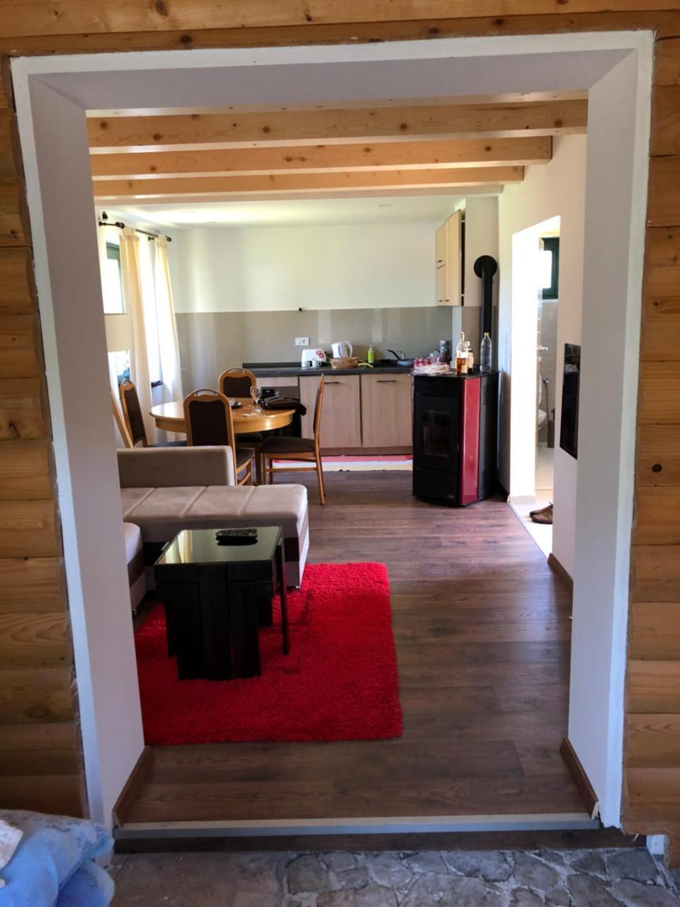 Kuca U Borju - House In Pines Lägenhet Žabljak Exteriör bild