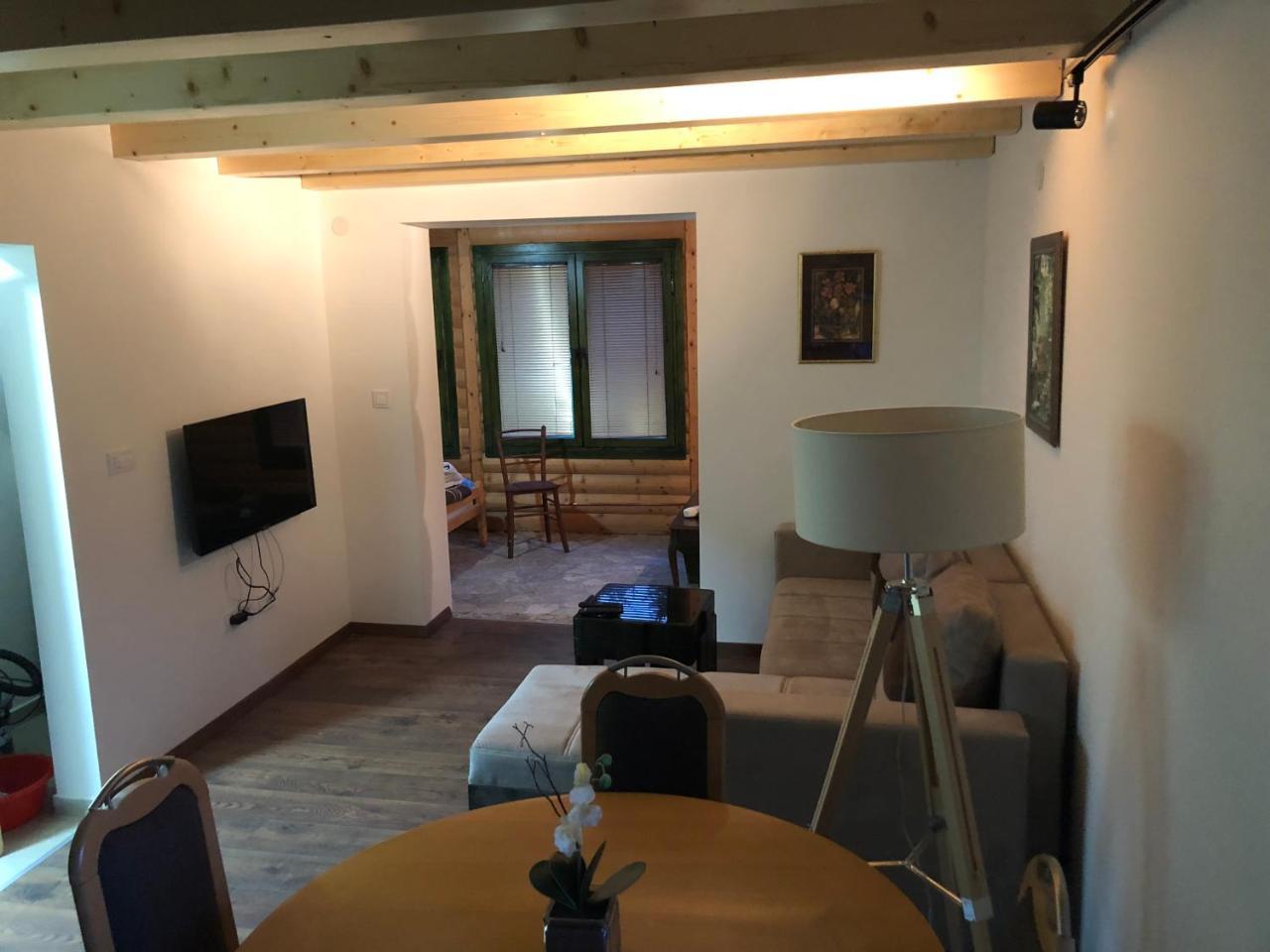 Kuca U Borju - House In Pines Lägenhet Žabljak Exteriör bild